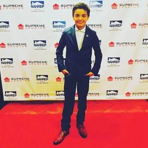 Meet your Posher, Diego